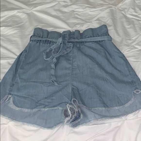 Express High Waisted Tie Front Utility Shorts - Picture 2 of 3